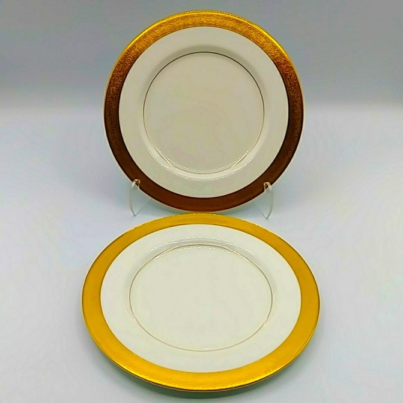 Mikasa Other - COPY- Set of 2 Mikasa Harrow Salad Plates. Gold trim. # A1-129